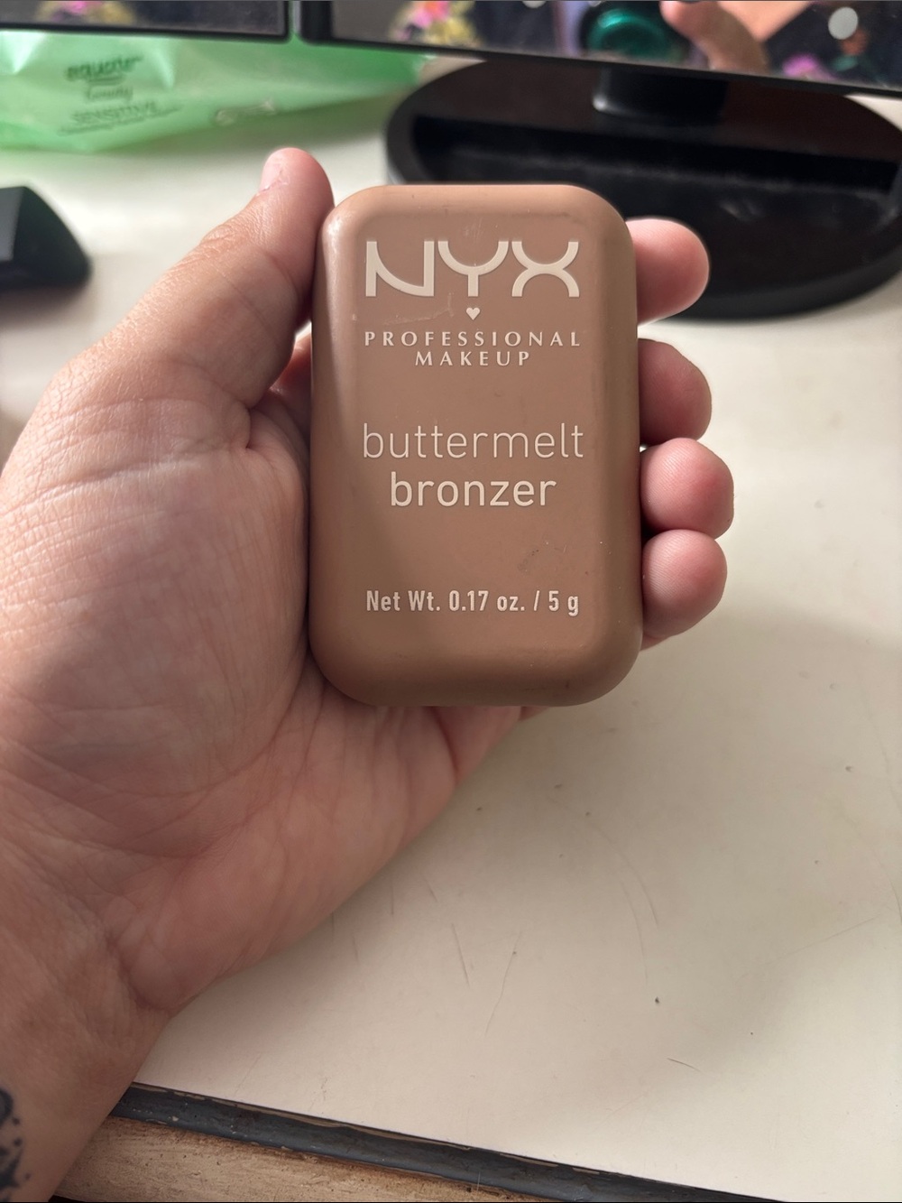 NYX Buttermelt Bronzer - Warm Brown